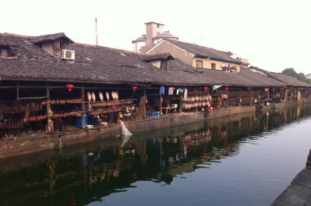 五本都市后宫文扛鼎之作，情节跌宕起伏，可惜都被404了
